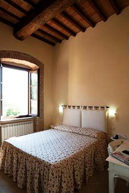 Arnolfo B&B コッレ・ヴァル・デルザ エクステリア 写真